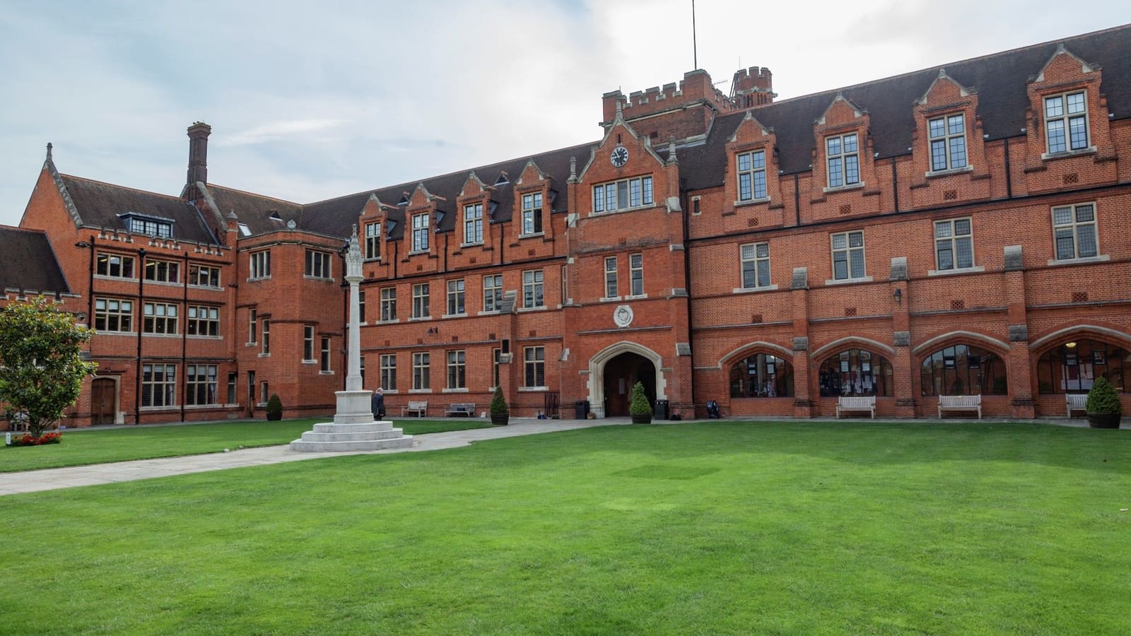 Bancroft's Preparatory School — fotoğraf 1