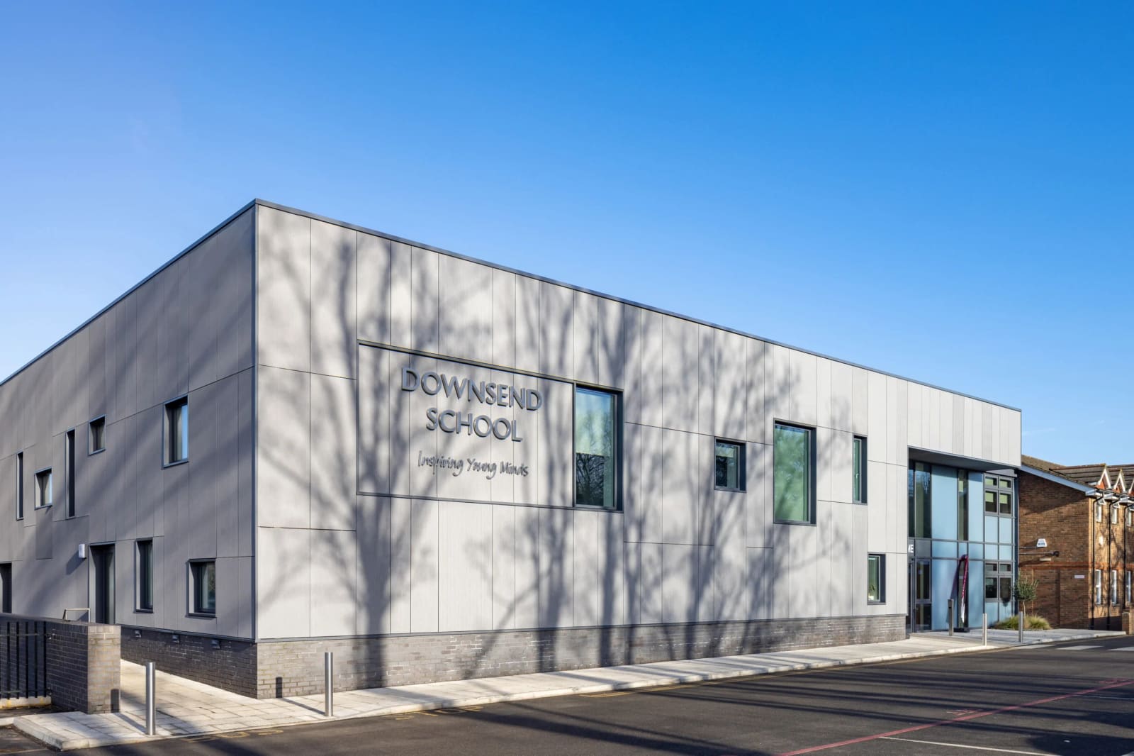 Downsend School — fotoğraf 1