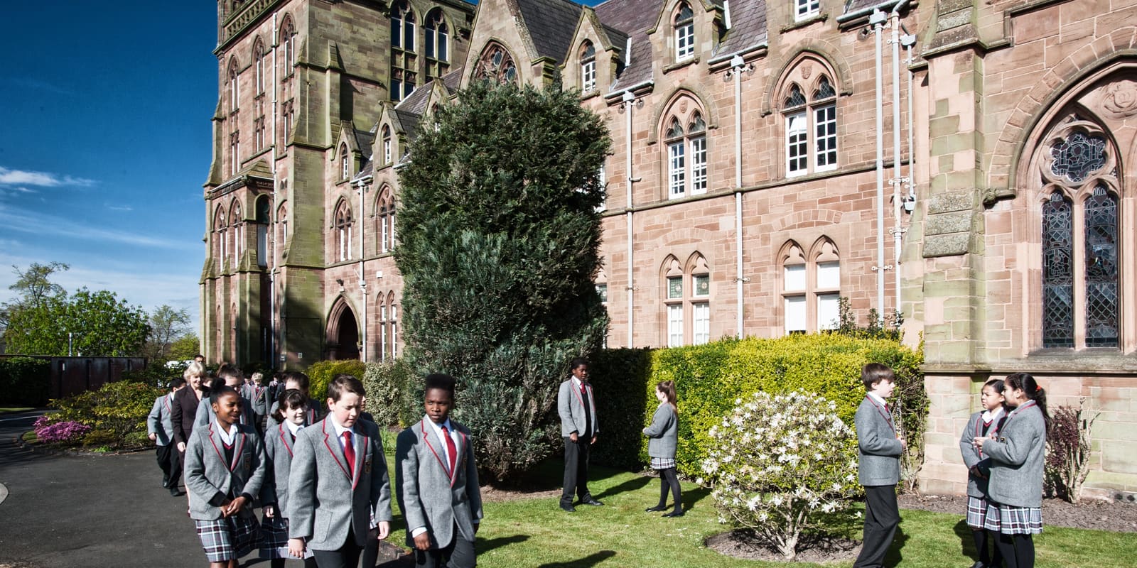 Highclare School — fotoğraf 1