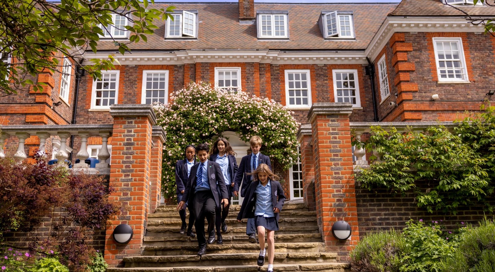 Ibstock Place School — fotoğraf 1