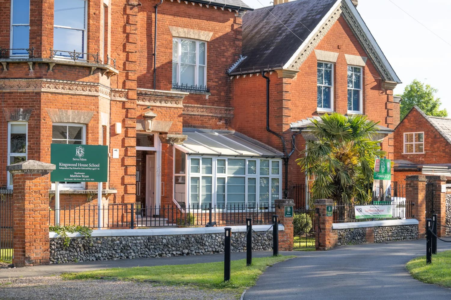 Kingswood House School — fotoğraf 1