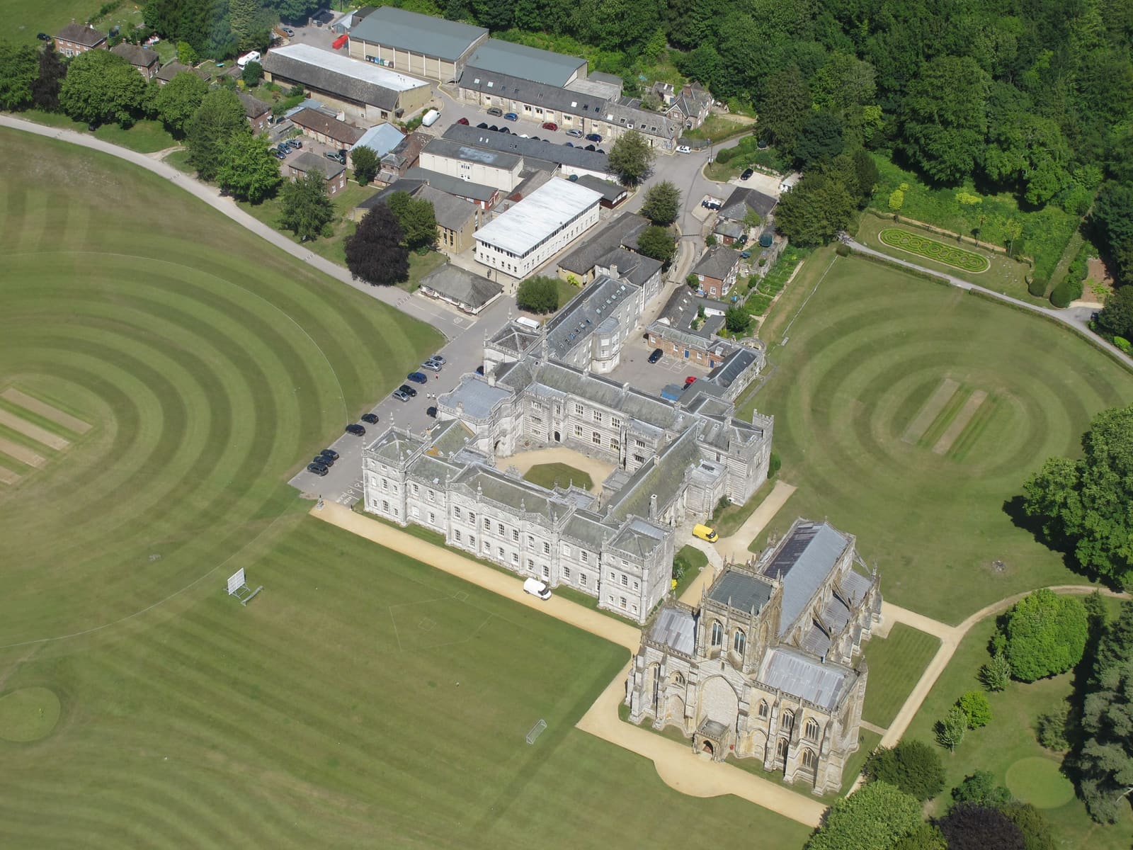 Milton Abbey School — fotoğraf 1