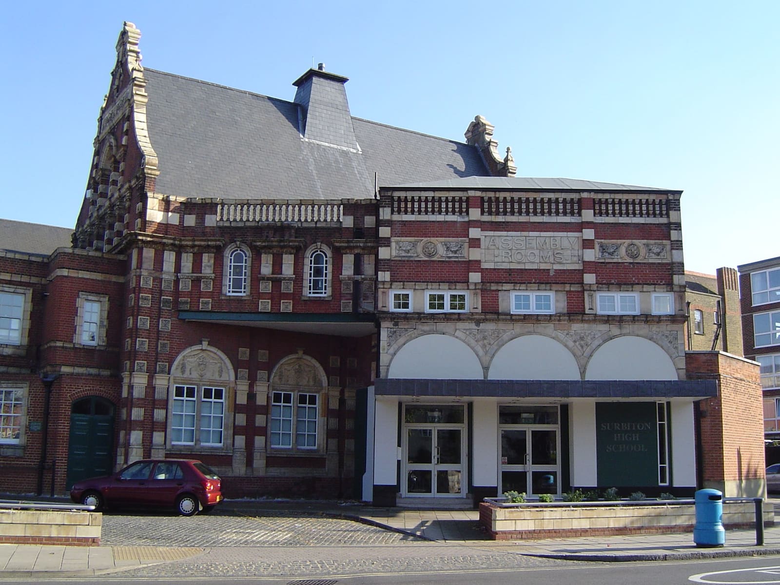 Surbiton High School — fotoğraf 1