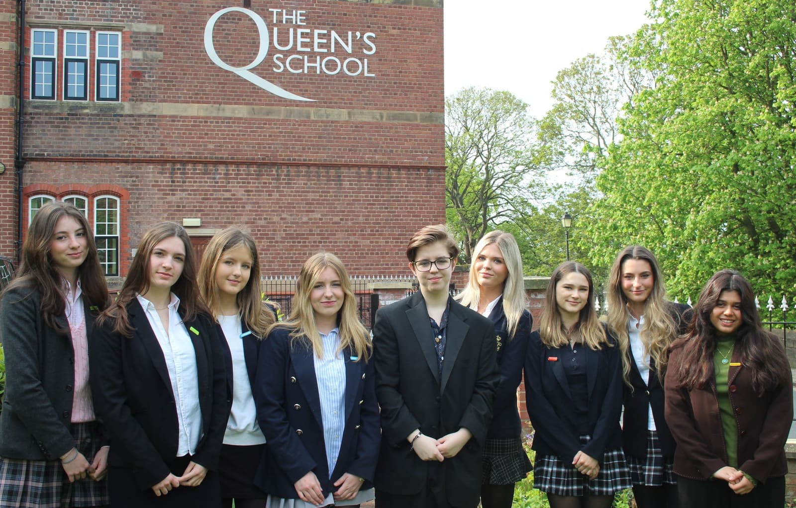 The Queen's School — fotoğraf 1