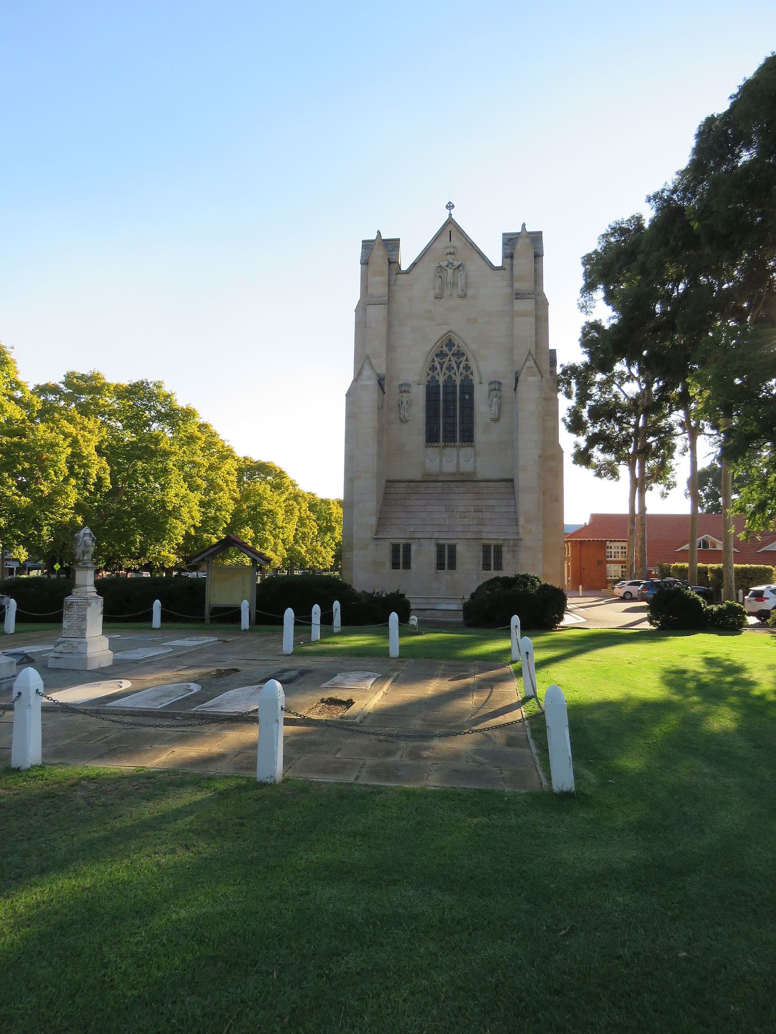 Tormead School — fotoğraf 1